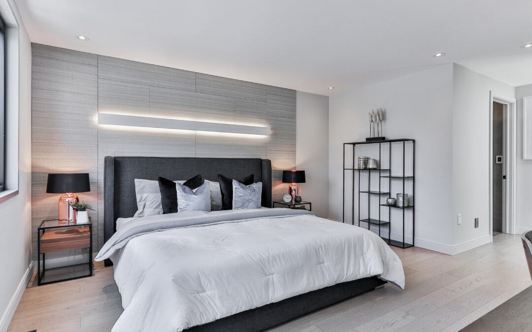 Pościel satynowa 180×200, satyna bawełniana – czy to dobry wybór do sypialni?