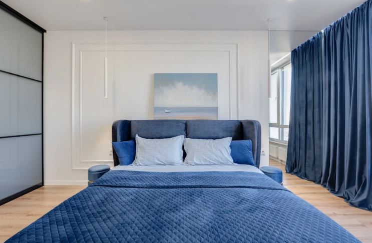 Sypialnia w stylu marynistycznym – jaką pościel wybrać?